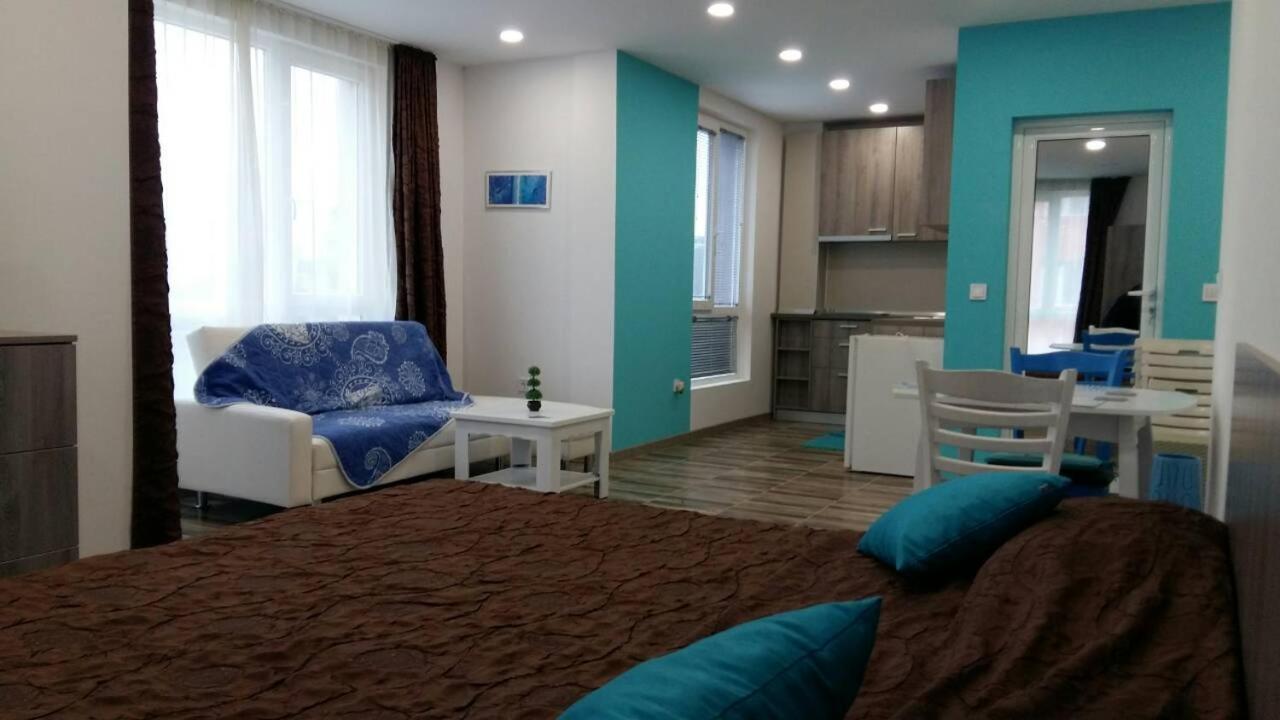 Дом Нептун بريمورسكو المظهر الخارجي الصورة